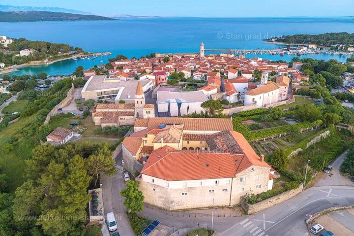 Pozemok na predaj 1524 m² – Krk