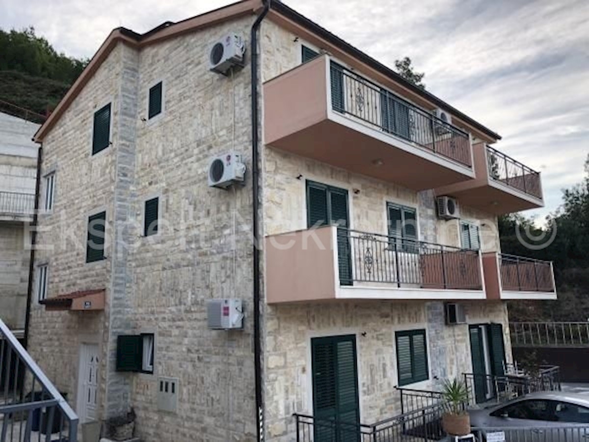 Maison À vendre - SPLITSKO-DALMATINSKA OMIŠ