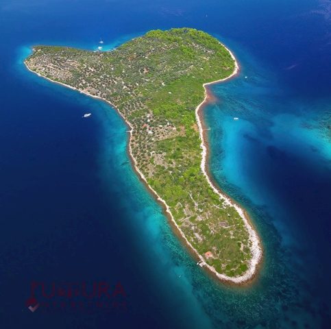 Zemljište na prodaju 1252 m² – Žman