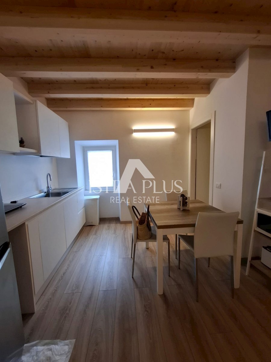 Apartmán Na predaj - ISTARSKA POREČ