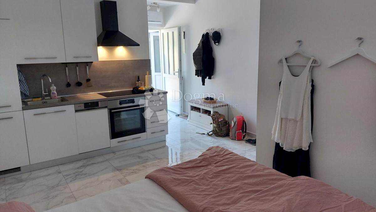 Apartmán Na prodej - PRIMORSKO-GORANSKA RAB