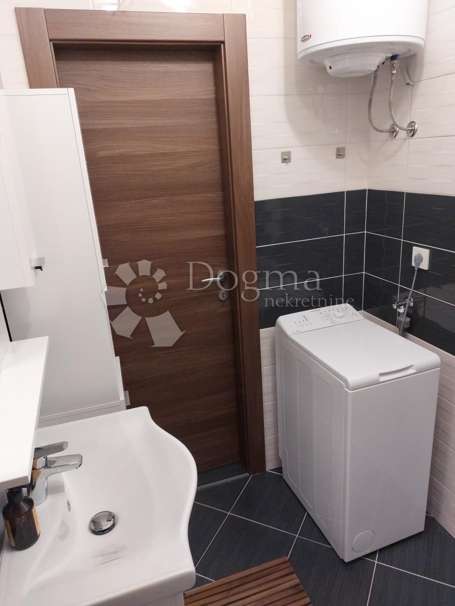 Flat For sale - PRIMORSKO-GORANSKA RAB