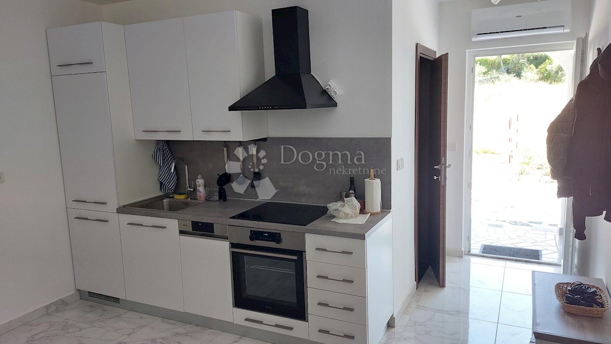 Flat For sale - PRIMORSKO-GORANSKA RAB