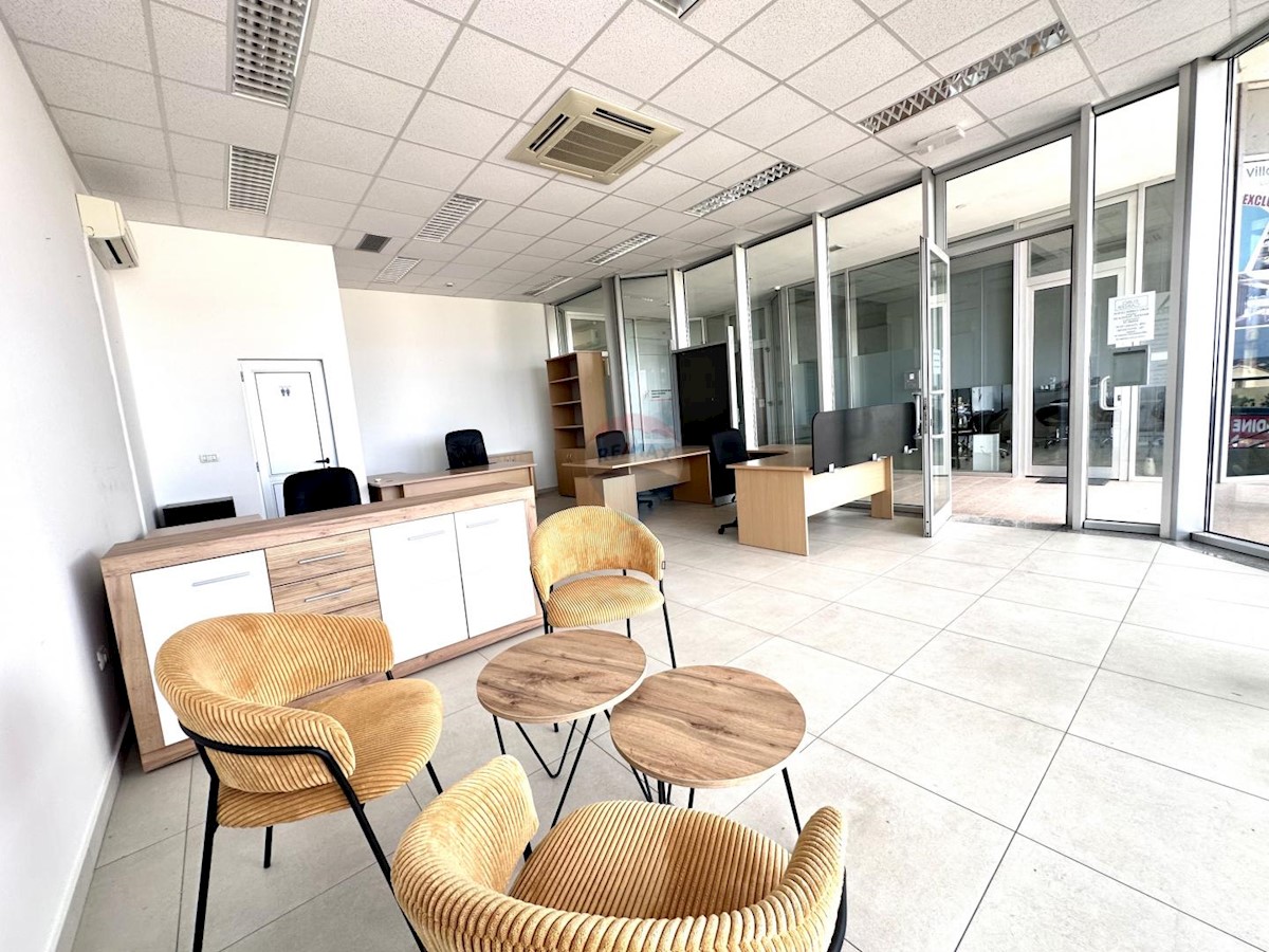 Business premises For rent - ISTARSKA MEDULIN