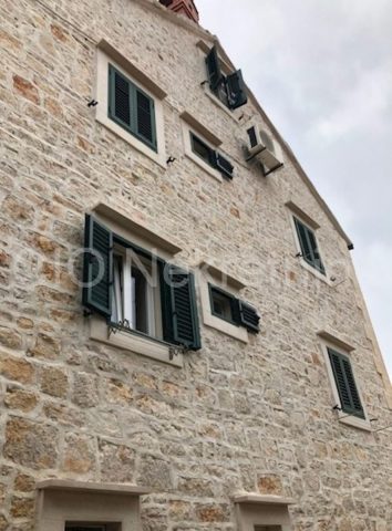 Hiša Naprodaj - Splitsko-dalmatinska Brač - foto 2/5