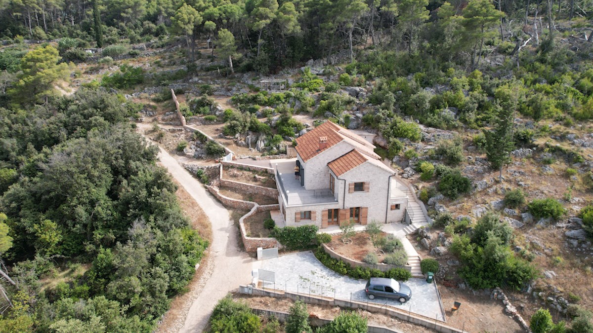 Casa In vendita - SPLITSKO-DALMATINSKA STARI GRAD