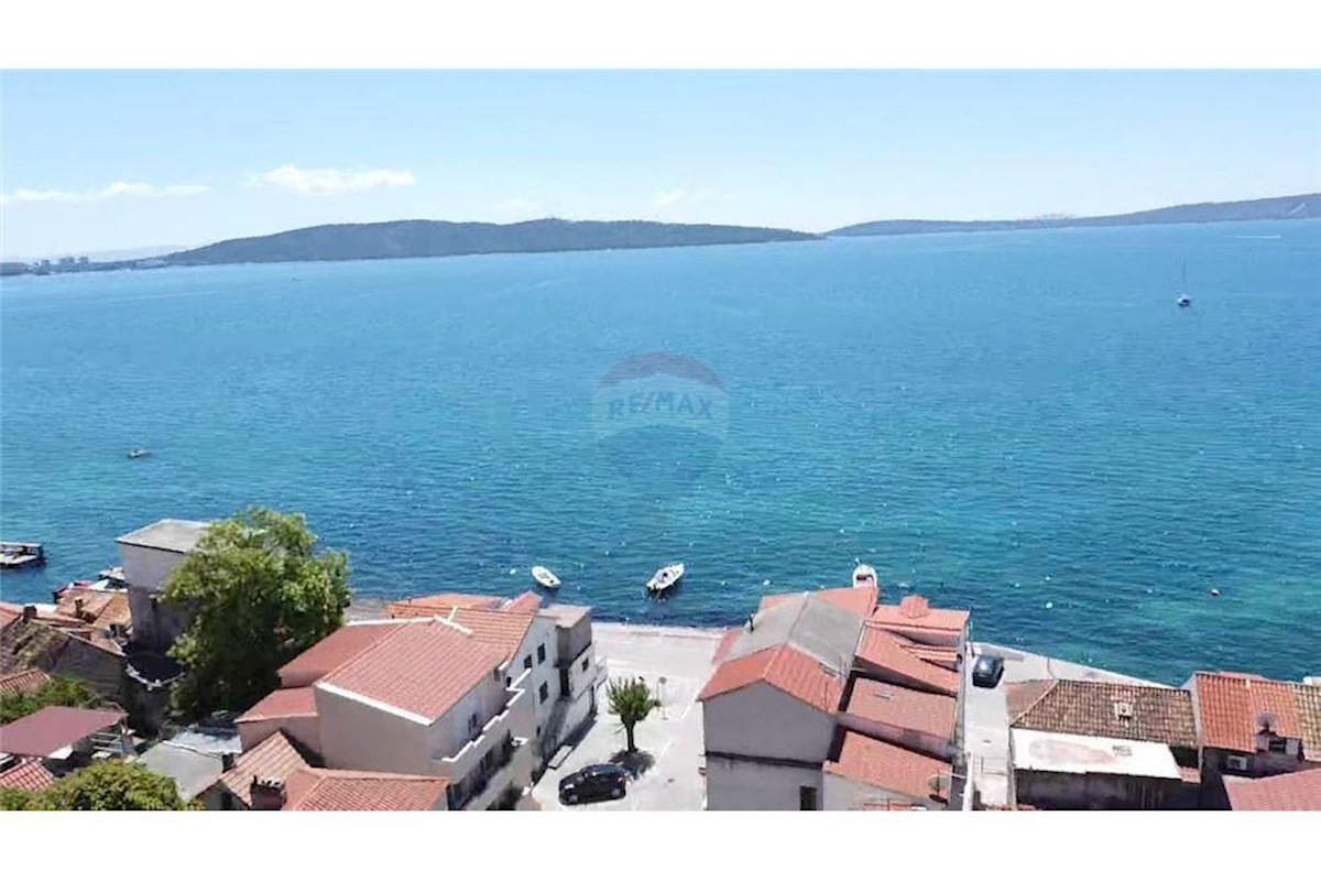 House For sale - SPLITSKO-DALMATINSKA KAŠTELA