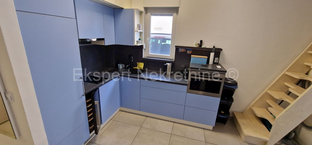 Flat For sale - SPLITSKO-DALMATINSKA KAŠTELA