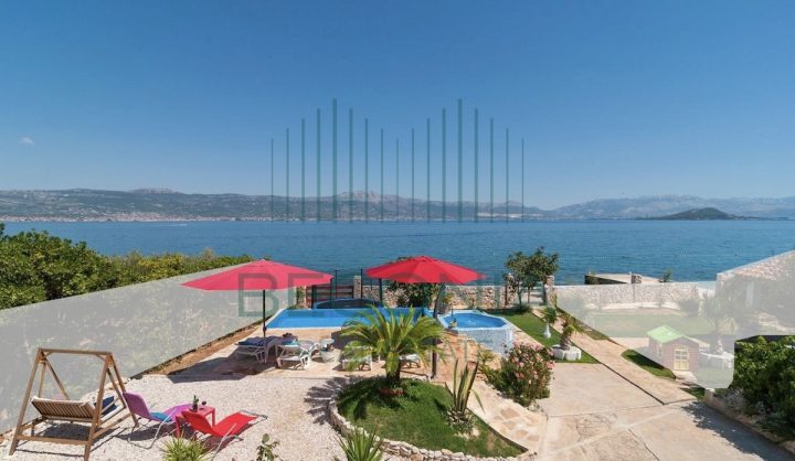 House for sale 200 m² – Trogir