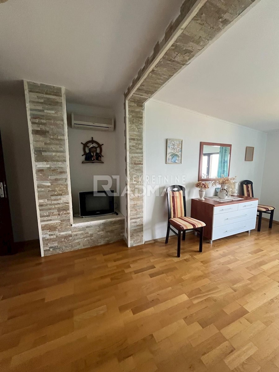 Casa In vendita - SPLITSKO-DALMATINSKA SUPETAR