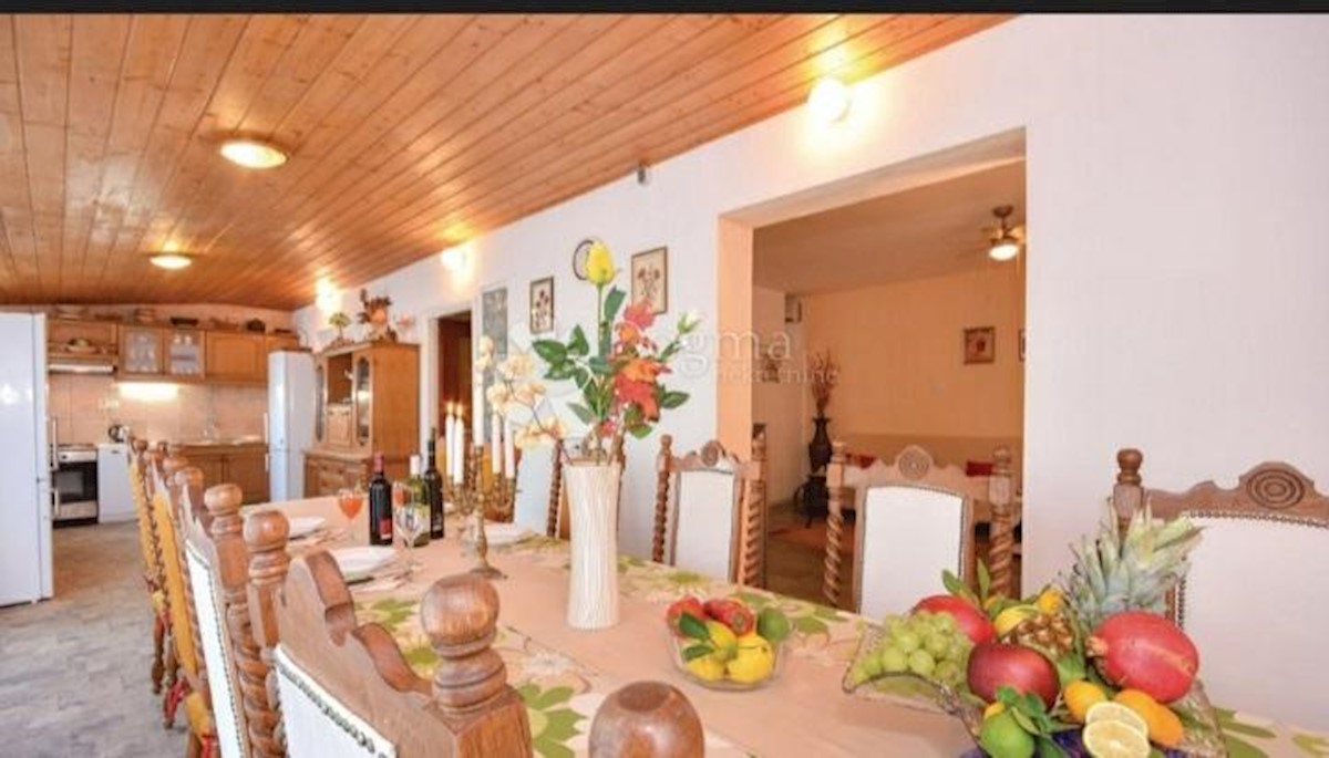 House For sale - SPLITSKO-DALMATINSKA SPLIT