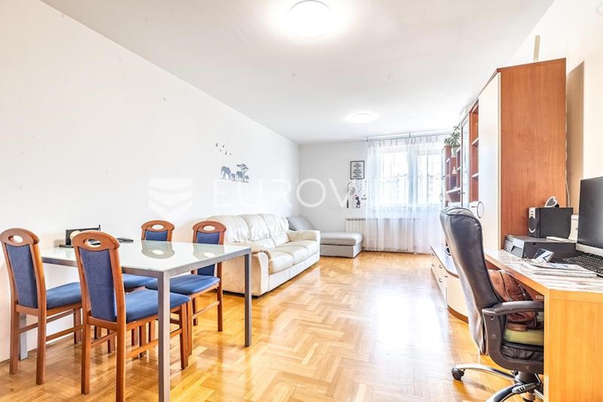 Appartement À louer - GRAD ZAGREB ZAGREB