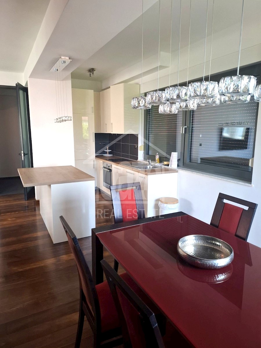 Flat For rent - PRIMORSKO-GORANSKA RIJEKA