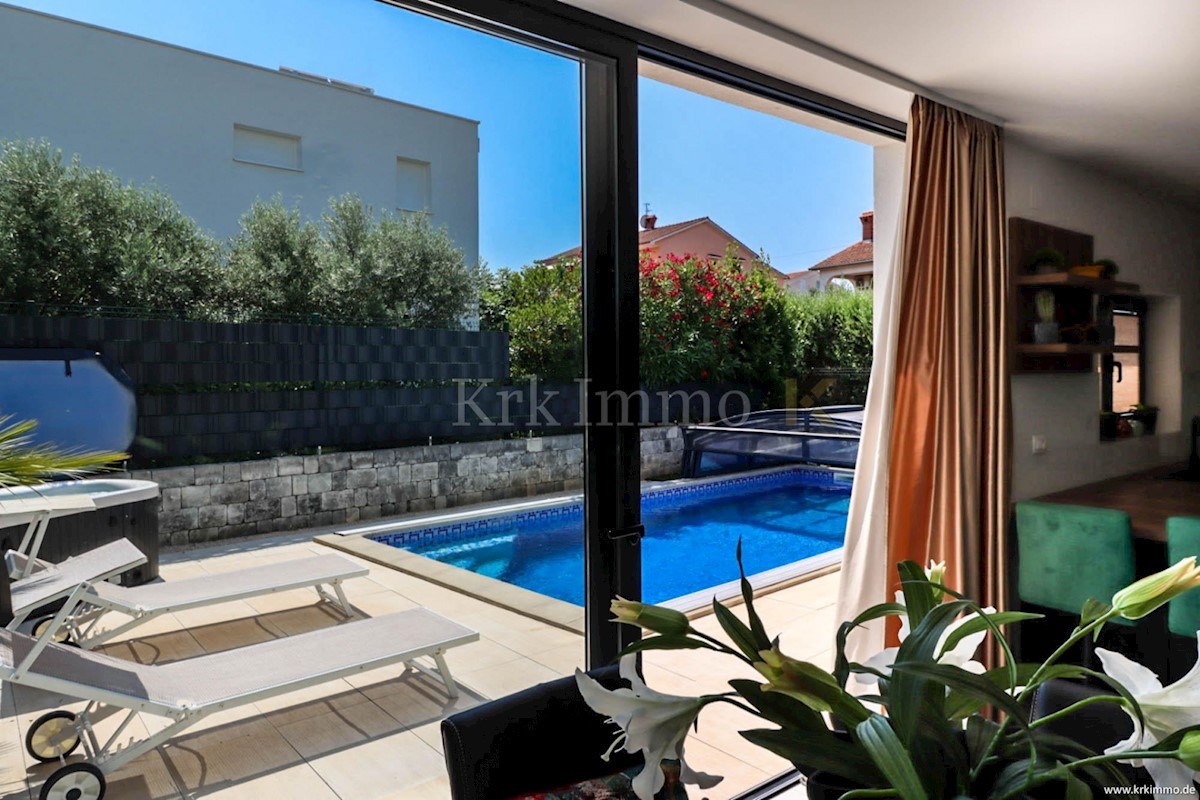 Apartmán Na predaj - PRIMORSKO-GORANSKA KRK