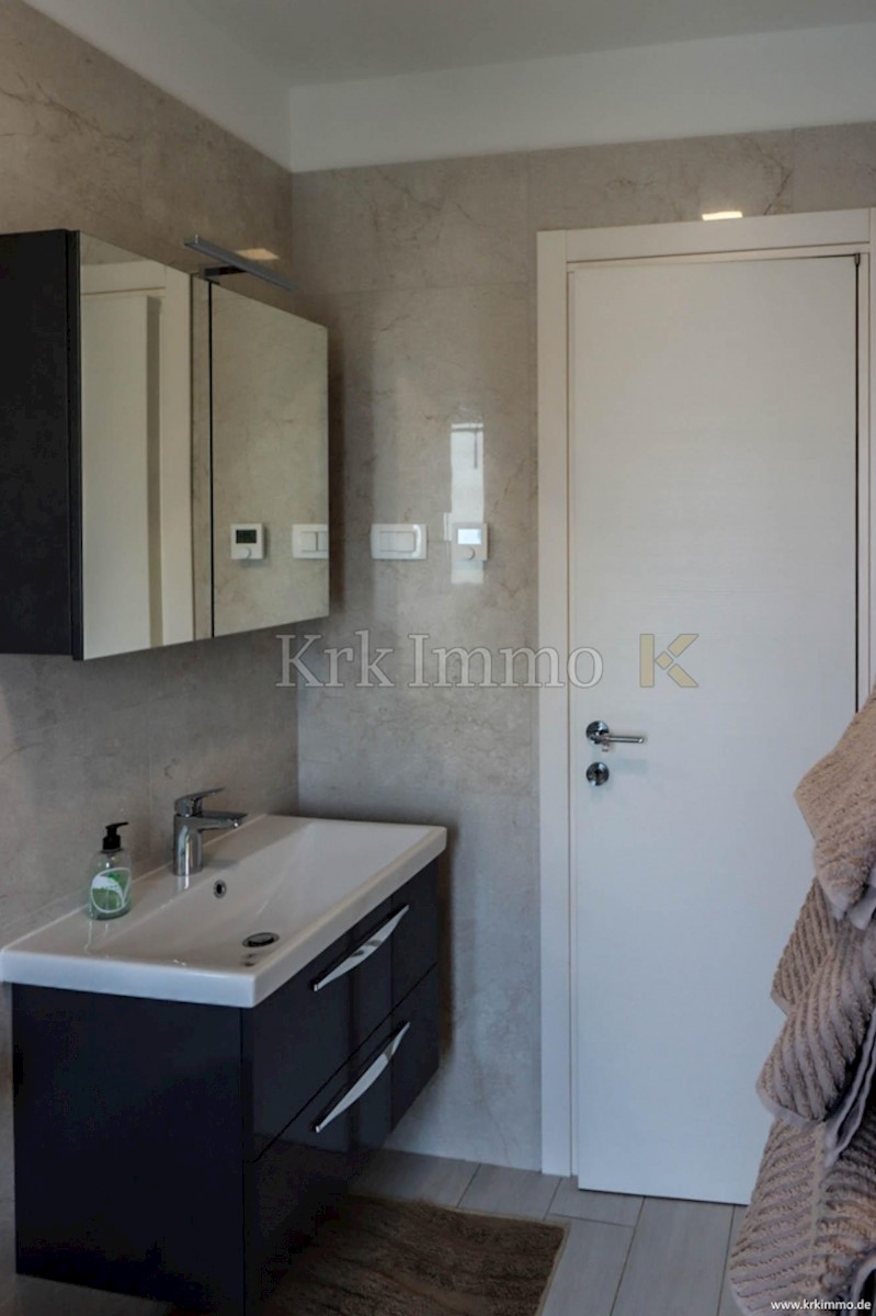 Apartmán Na predaj - PRIMORSKO-GORANSKA KRK