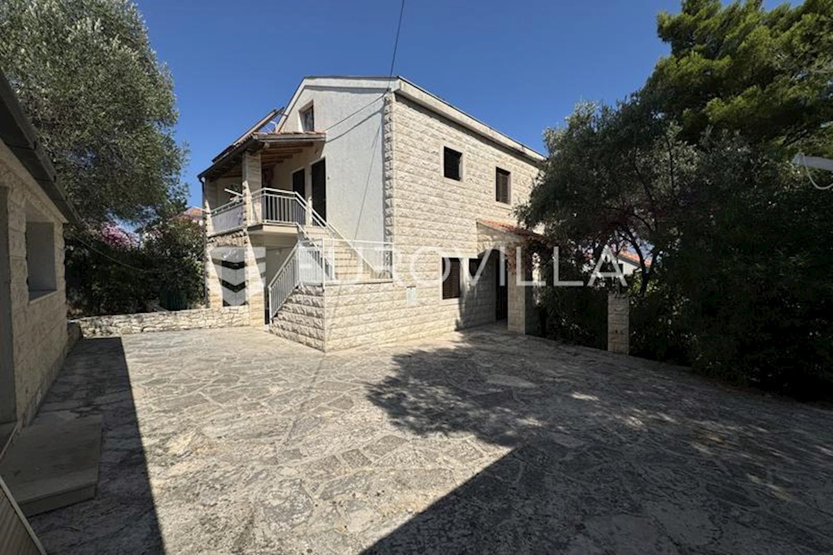 House For sale - SPLITSKO-DALMATINSKA SUPETAR