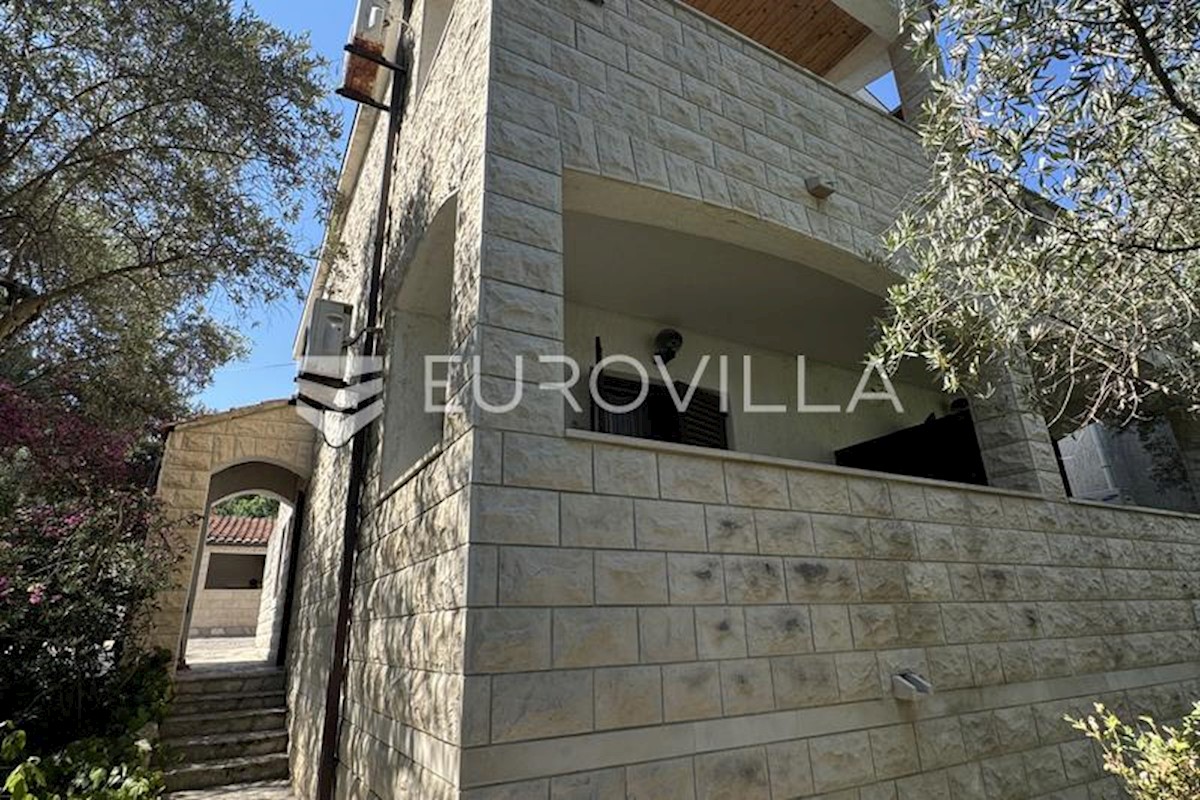 House For sale - SPLITSKO-DALMATINSKA SUPETAR