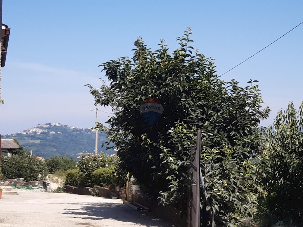 Hiša Naprodaj - ISTARSKA Motovun