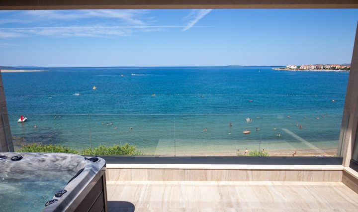 Appartement à vendre 170 m² – Povljana