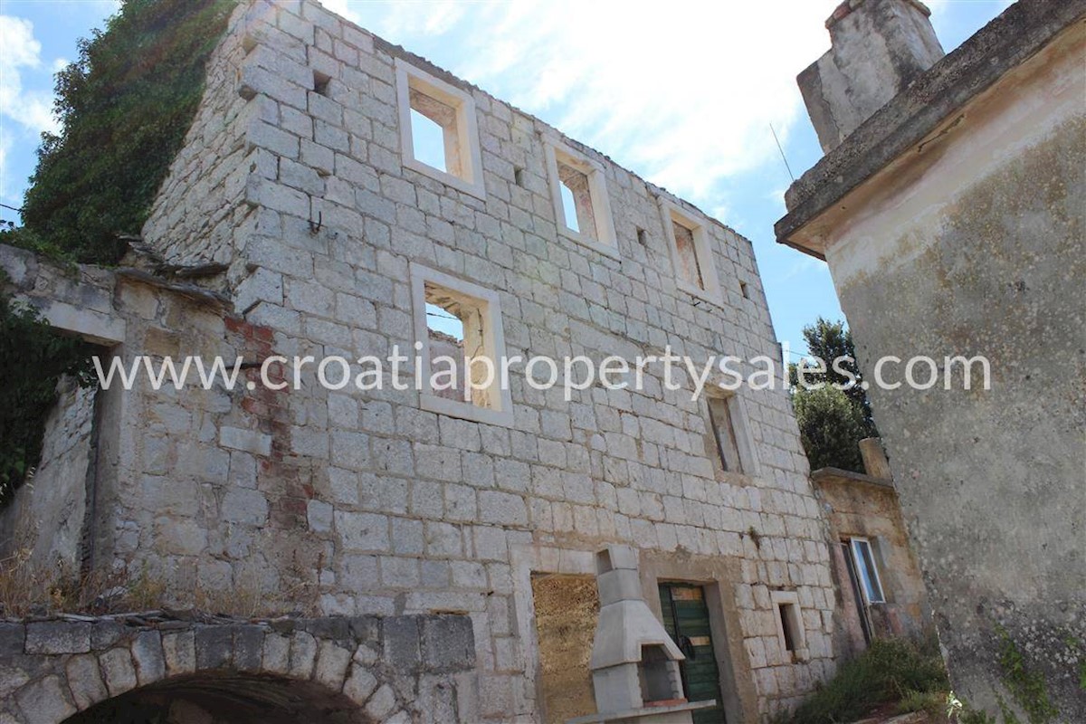 Casa In vendita - SPLITSKO-DALMATINSKA MAKARSKA