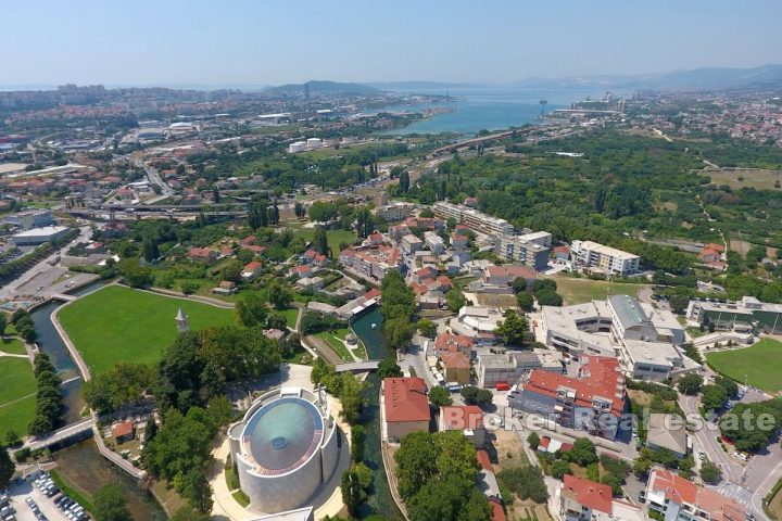 Zemljište na prodaju 2720 m² – Split