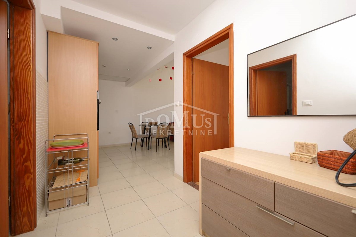 Apartma Na predaj - ŠIBENSKO-KNINSKA VODICE