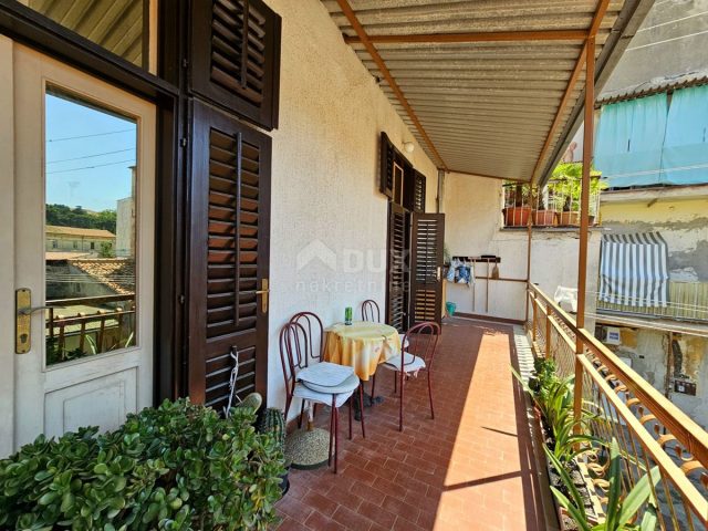 Flat for sale 86 m² – Pula