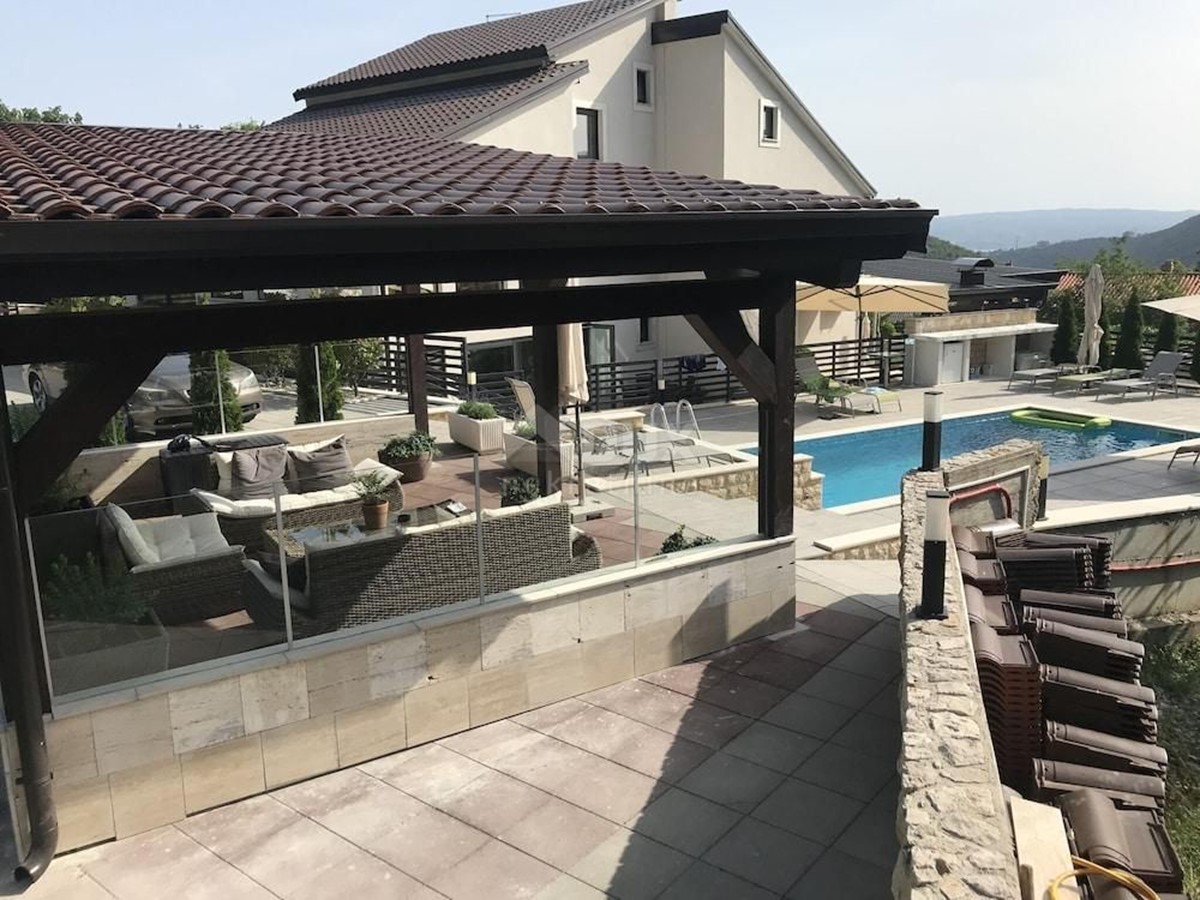 Kuća Na prodaju - PRIMORSKO-GORANSKA CRIKVENICA