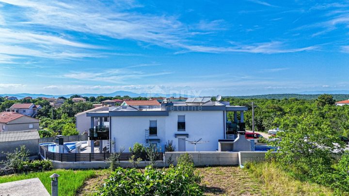 Maison à vendre 270 m² – Krk