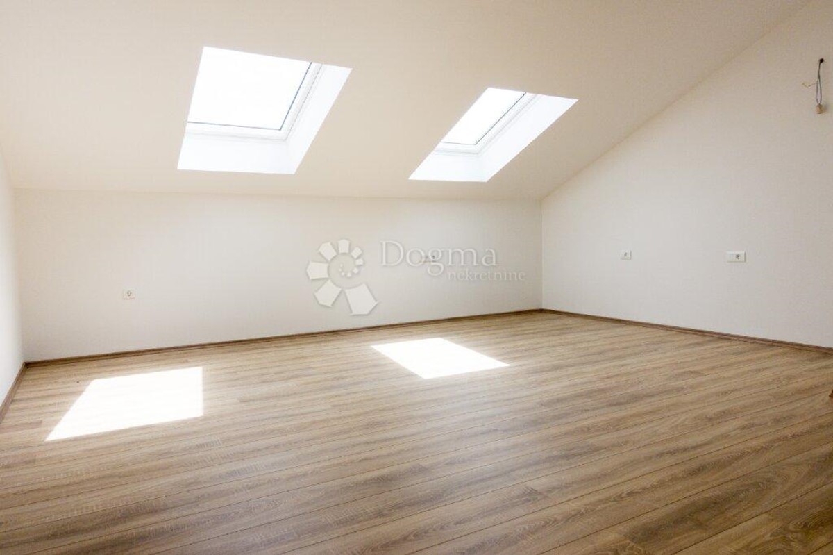 Apartmán Na predaj - ISTARSKA POREČ