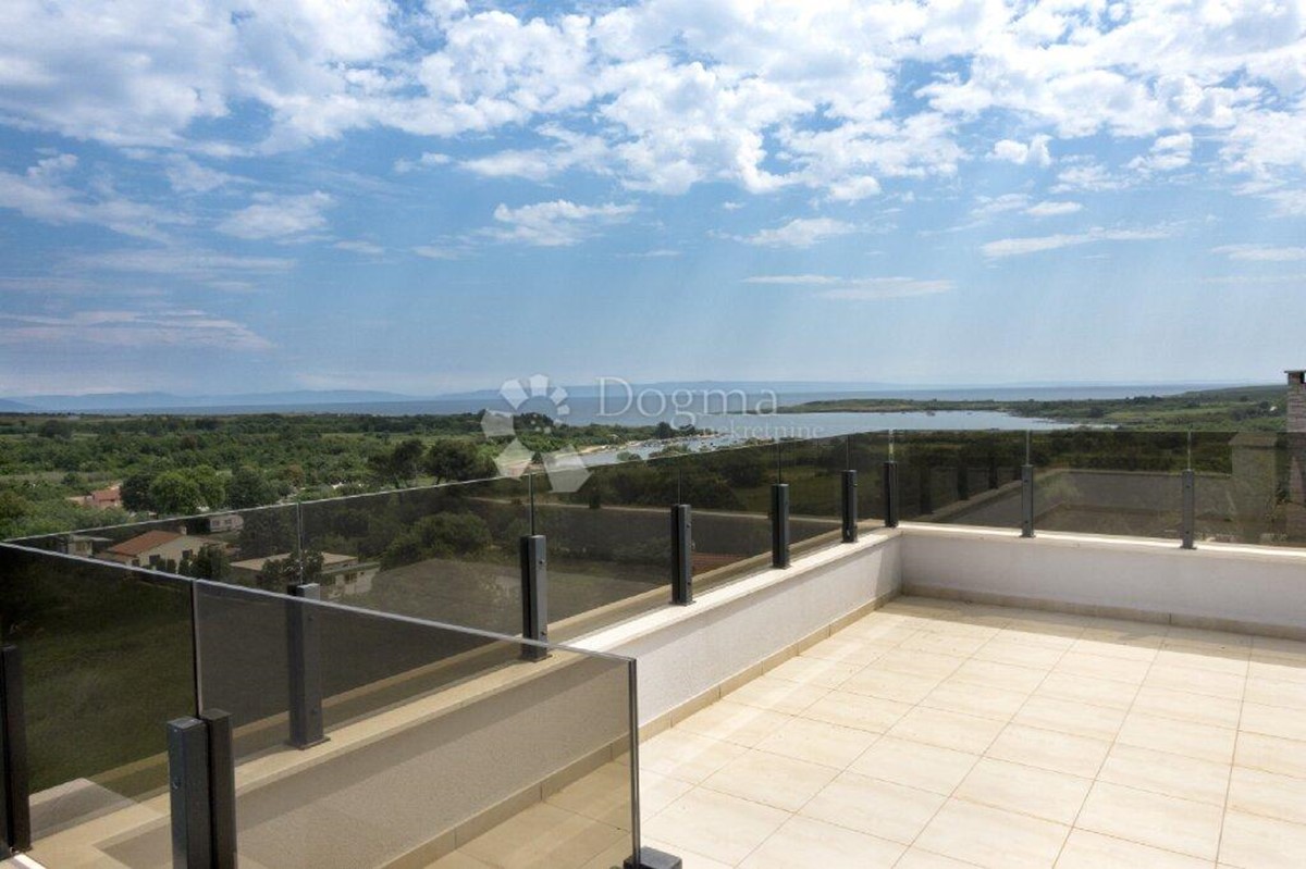 Apartmán Na predaj - ISTARSKA POREČ