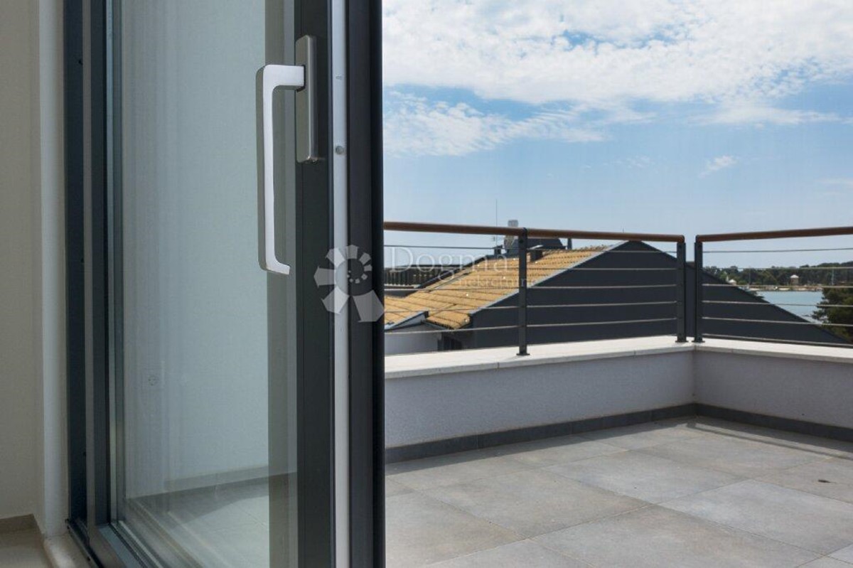 Apartmán Na predaj - ISTARSKA POREČ