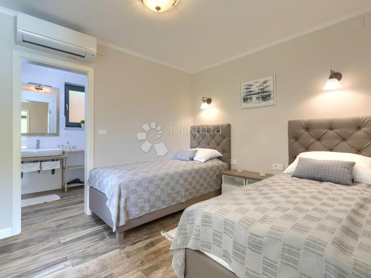 Haus Zu verkaufen - ISTARSKA ROVINJ