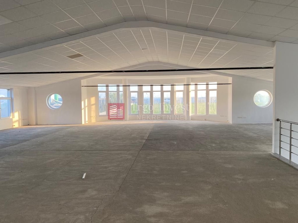 Locaux commerciaux À louer - BRODSKO-POSAVSKA GORNJA VRBA