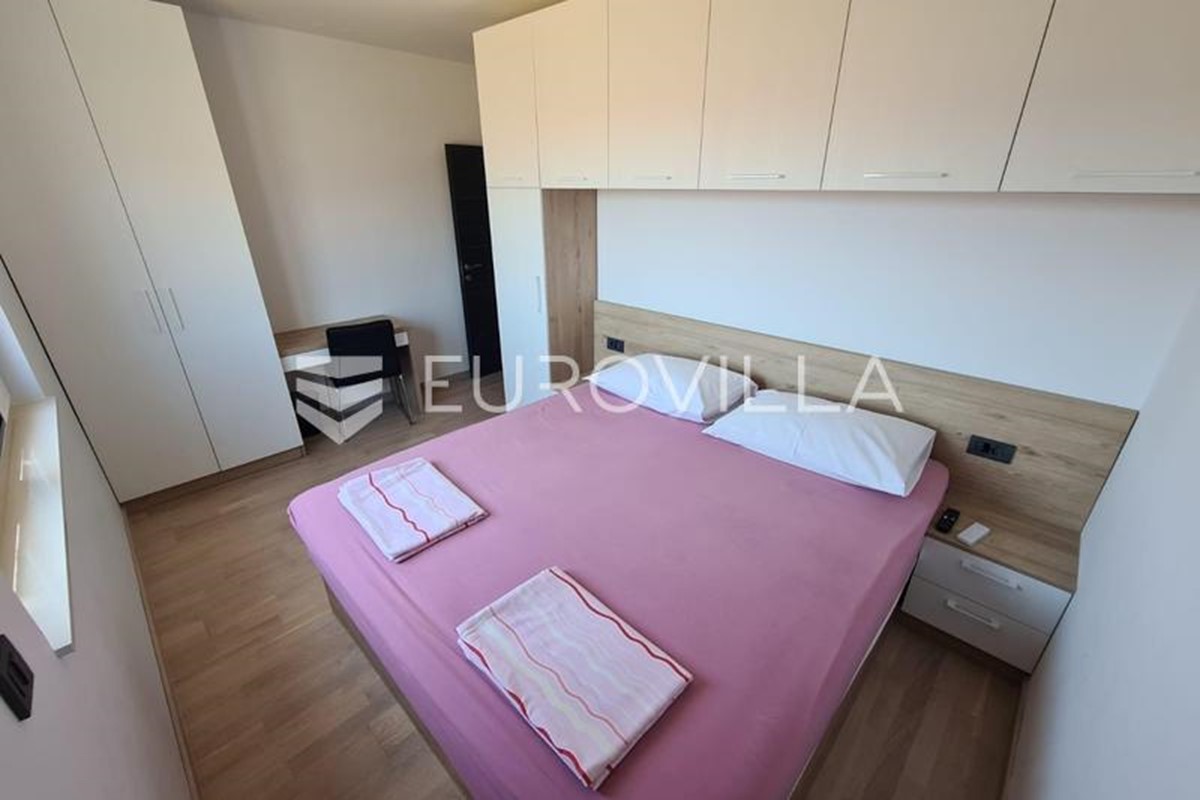 Flat For rent - SPLITSKO-DALMATINSKA TROGIR