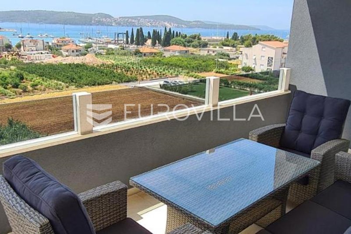 Flat For rent - SPLITSKO-DALMATINSKA TROGIR