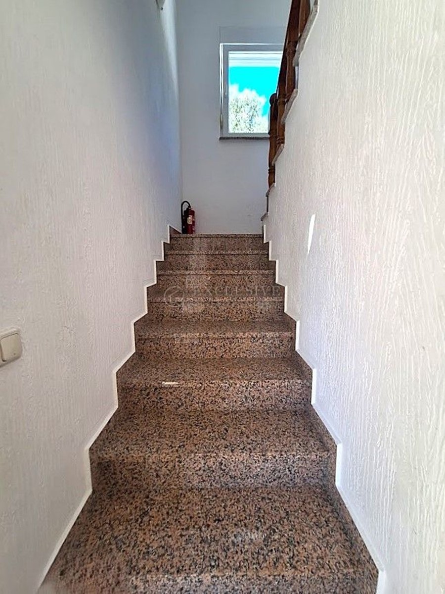 Haus Zu verkaufen - PRIMORSKO-GORANSKA CRIKVENICA