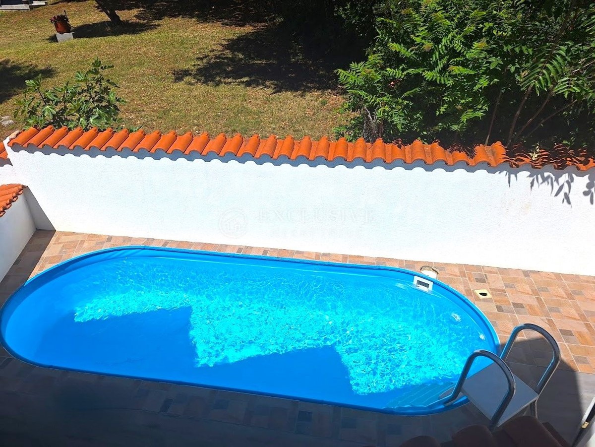 Hiša Na predaj - PRIMORSKO-GORANSKA CRIKVENICA