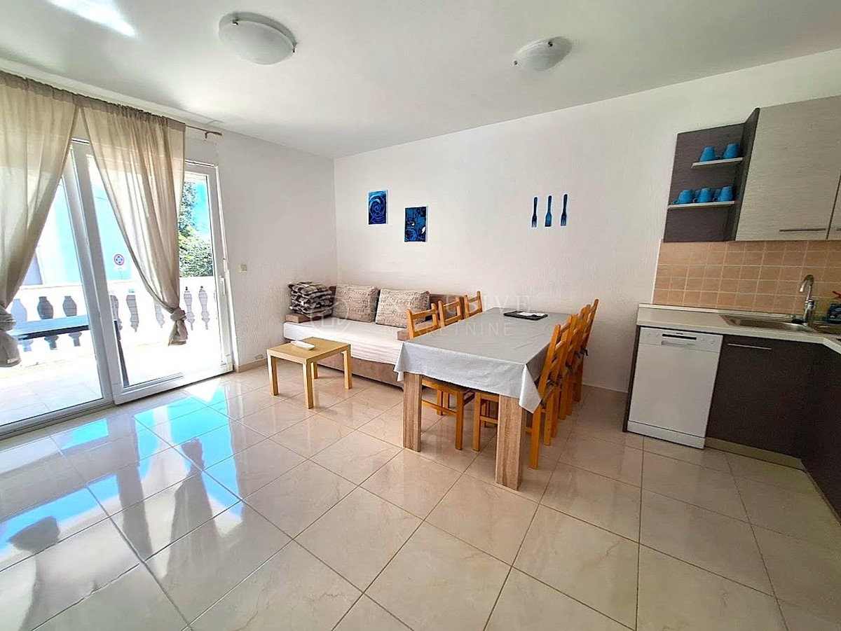 Hiša Na predaj - PRIMORSKO-GORANSKA CRIKVENICA