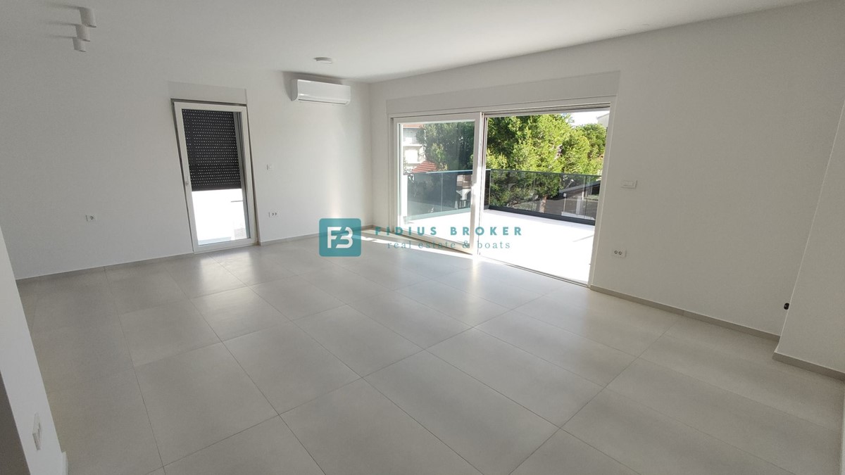 Flat For sale - ŠIBENSKO-KNINSKA VODICE