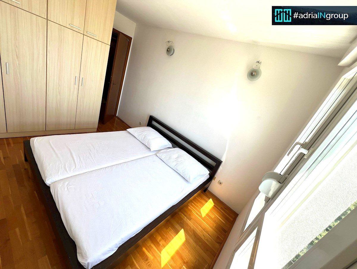 Flat For rent - SPLITSKO-DALMATINSKA SPLIT