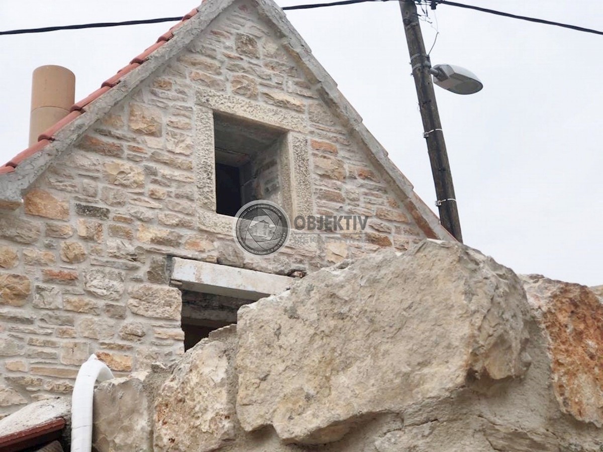 Casa In vendita - SPLITSKO-DALMATINSKA ŠOLTA