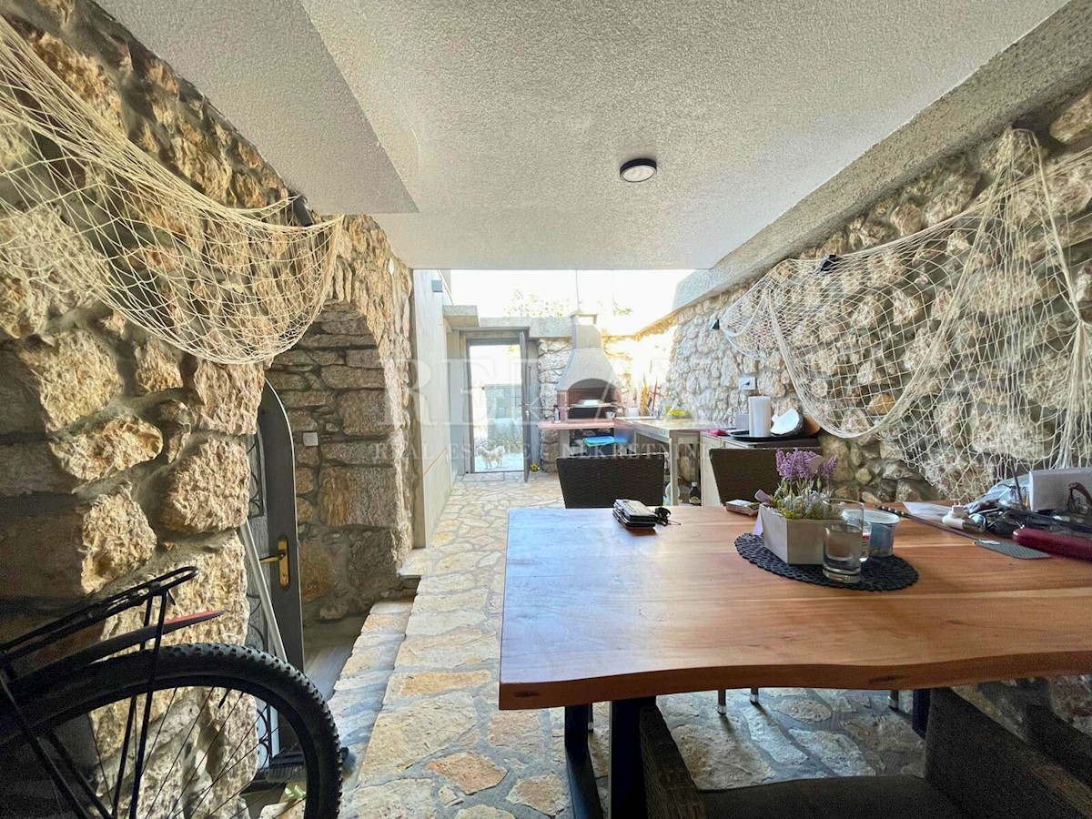 Kuća Na prodaju - PRIMORSKO-GORANSKA VINODOLSKA OPĆINA