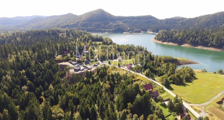 Terrain à vendre 11000 m² – Lokve