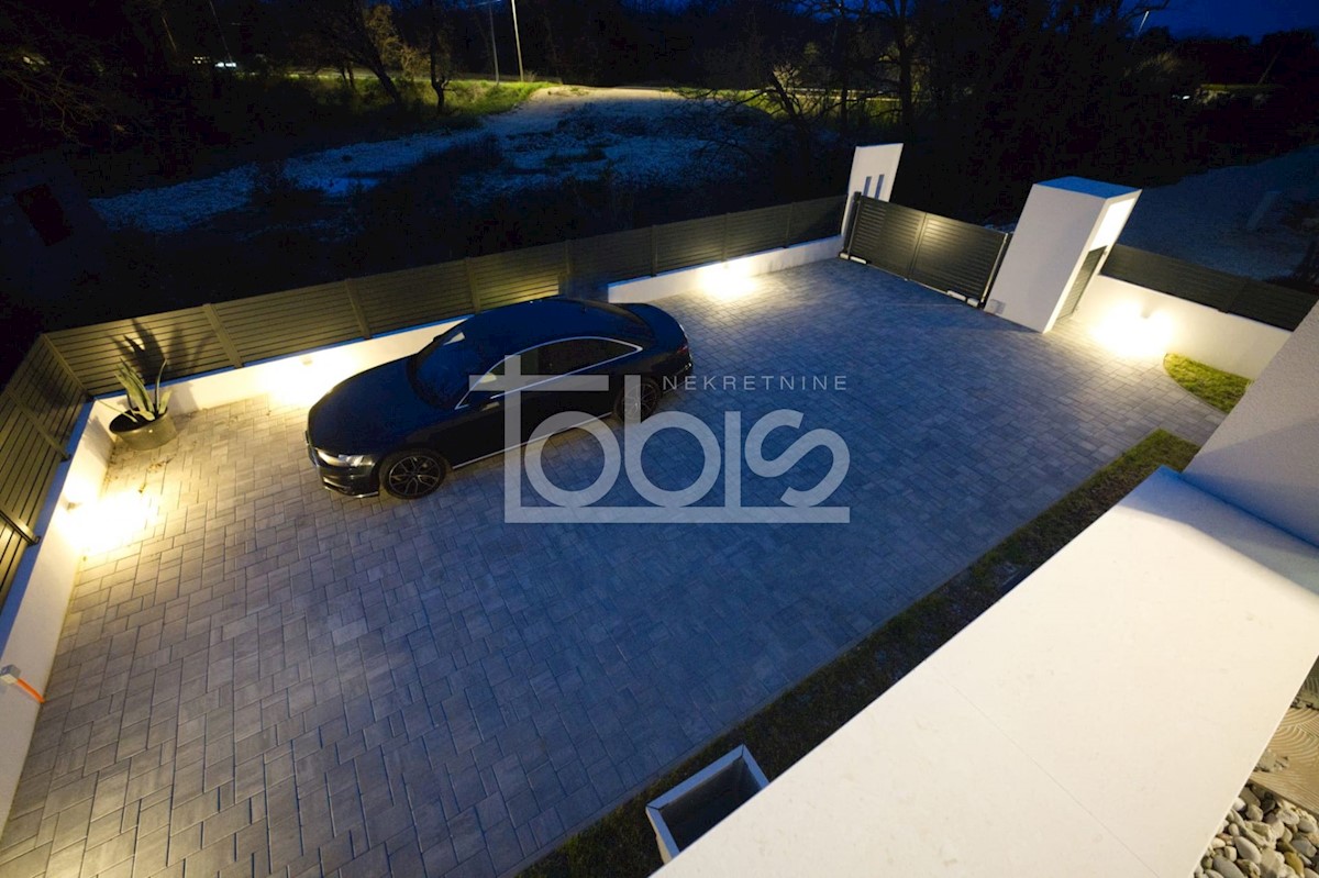 House For sale - ZADARSKA NIN