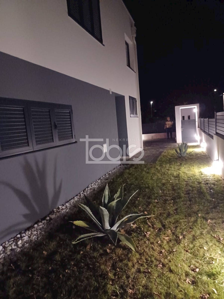 House For sale - ZADARSKA NIN