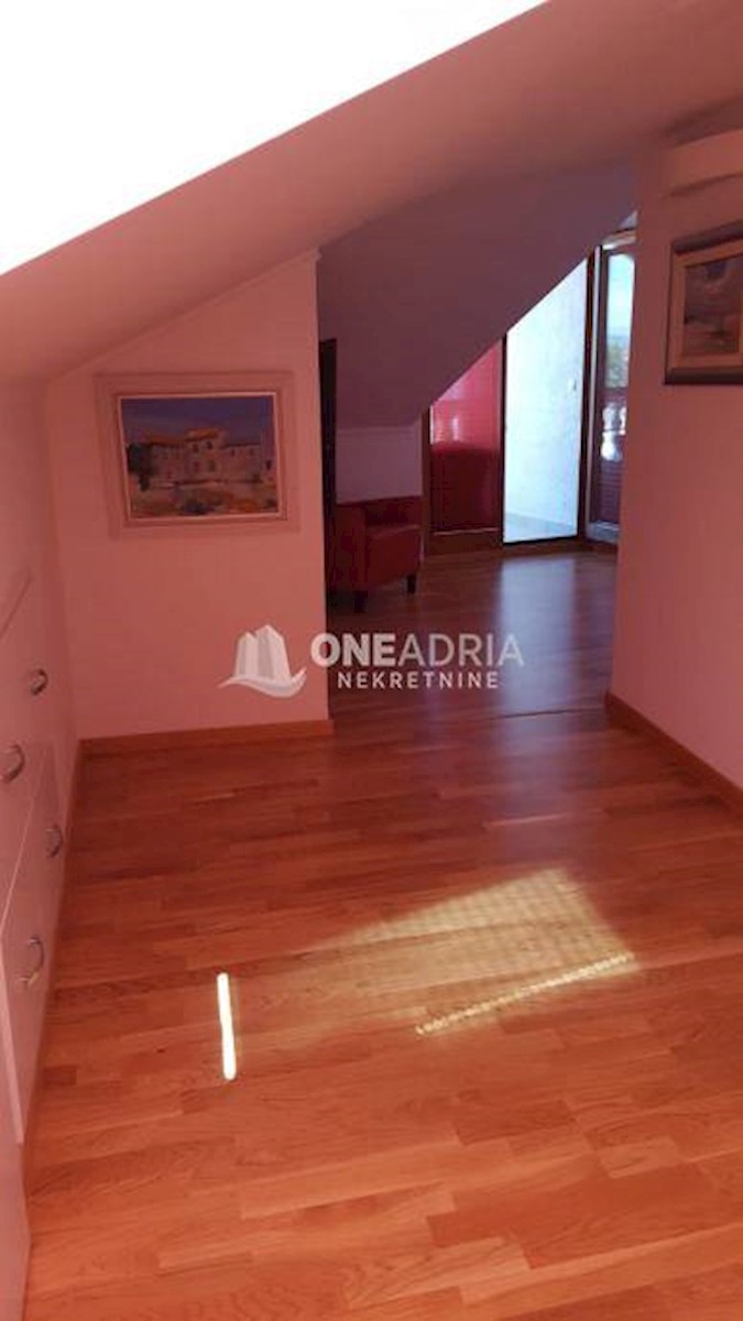 Flat For sale - PRIMORSKO-GORANSKA KRK