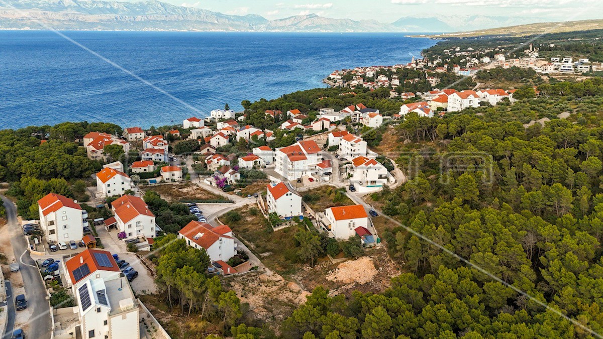 Land For sale - SPLITSKO-DALMATINSKA BRAČ