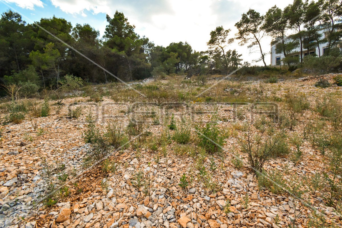 Land For sale - SPLITSKO-DALMATINSKA BRAČ