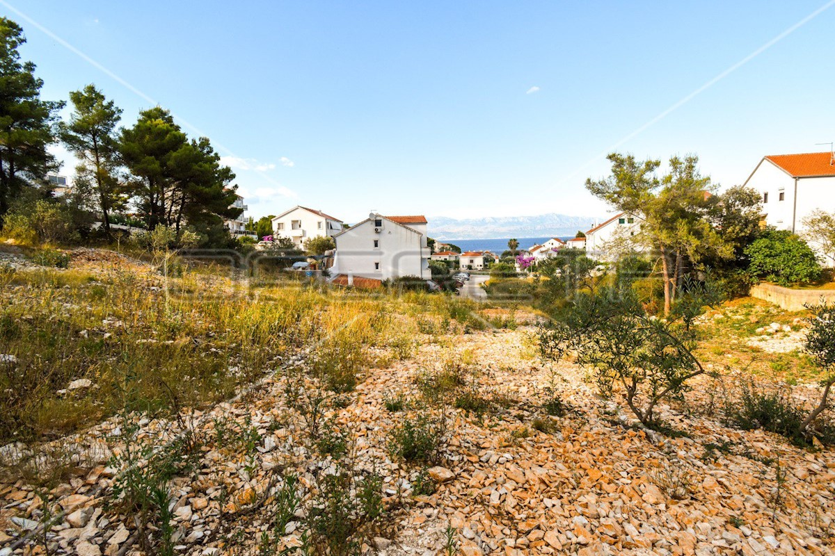 Land For sale - SPLITSKO-DALMATINSKA BRAČ